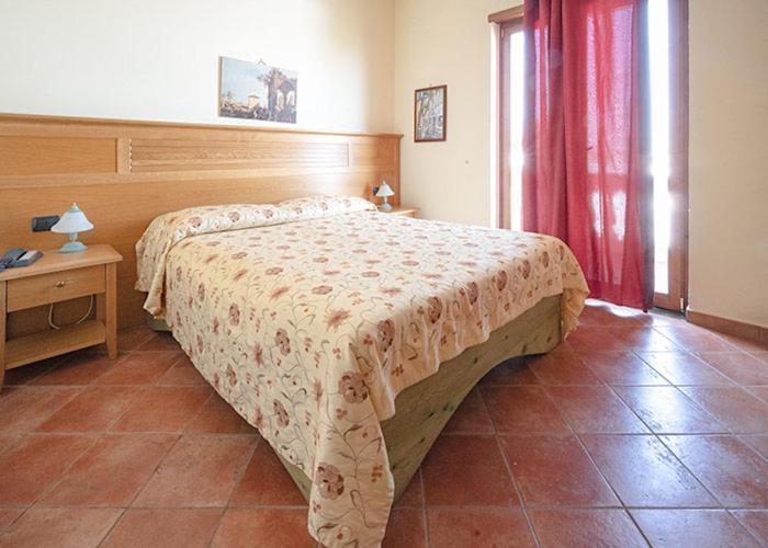 Hotel Sottovento Sant'Egidio del Monte Albino ภายนอก รูปภาพ