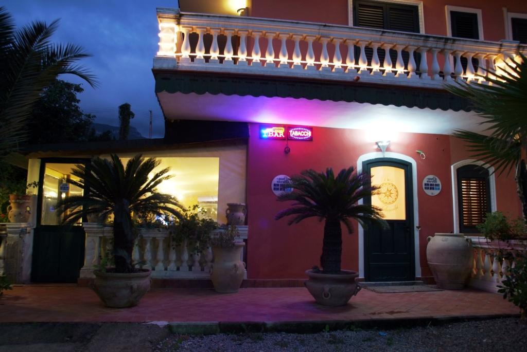 Hotel Sottovento Sant'Egidio del Monte Albino ภายนอก รูปภาพ