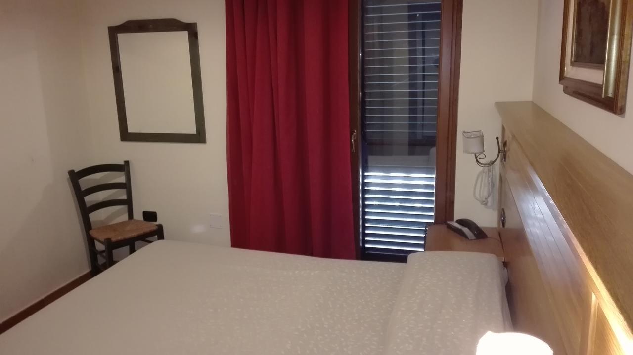Hotel Sottovento Sant'Egidio del Monte Albino ภายนอก รูปภาพ