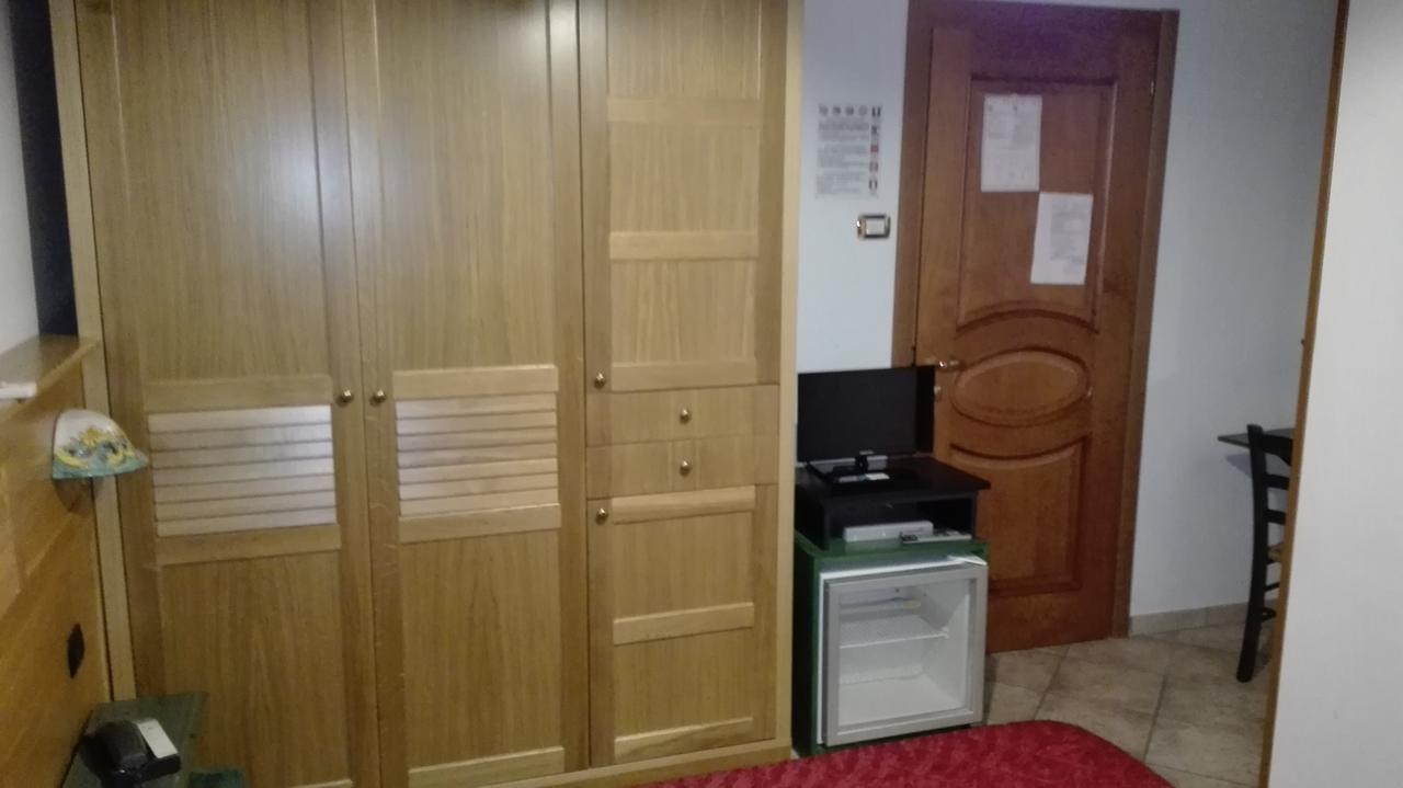 Hotel Sottovento Sant'Egidio del Monte Albino ภายนอก รูปภาพ